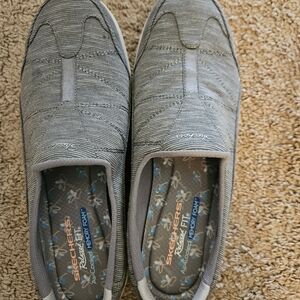 Sketchers relaxed fit, memory foam, air cooled gray, slip on shoes